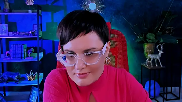 LauraDavidsons online show from November 2025 12:27:02 PM