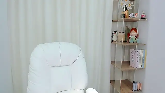 Nia-daozhu111 online show from February 2026 09:38:01 AM