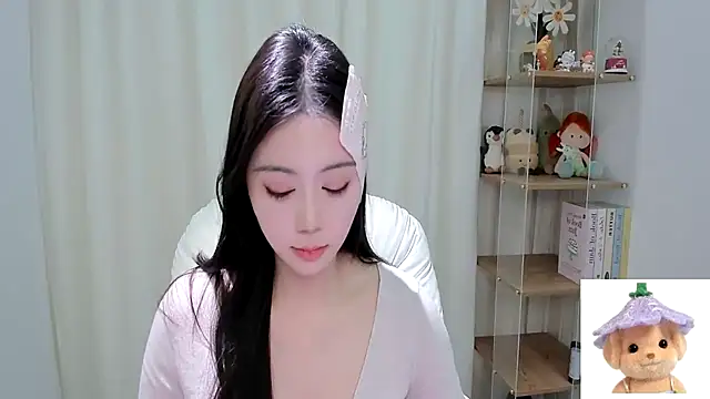 Nia-daozhu111 online show from February 2026 07:07:01 AM