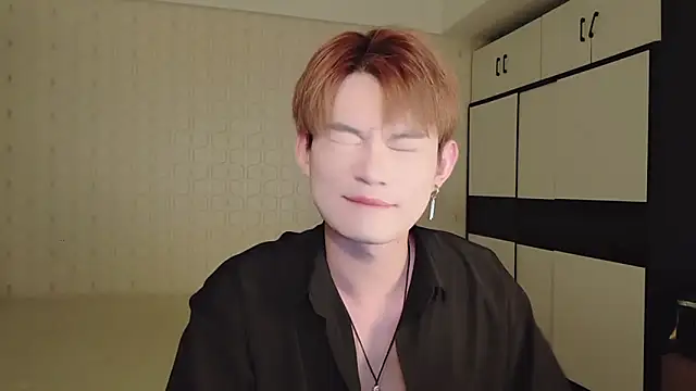 Snapshot of Dancer03 chatting on September 2025 01:43:01 PM Dancer03 online show from September 2025 01:43:01 PM