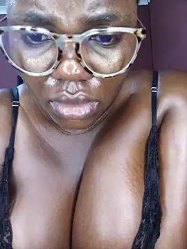 TheSpiceyQueen online show from April 2026 06:48:01 AM