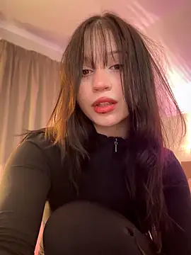 Snapshot of YourLittleDevil chatting on October 2025 01:23:02 PM YourLittleDevil online show from October 2025 01:23:02 PM