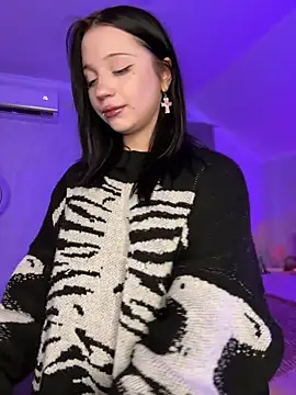 YourLittleDevil online show from March 2026 05:11:01 AM