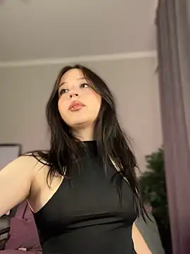 Snapshot of YourLittleDevil chatting on September 2025 01:05:02 PM YourLittleDevil online show from September 2025 01:05:02 PM