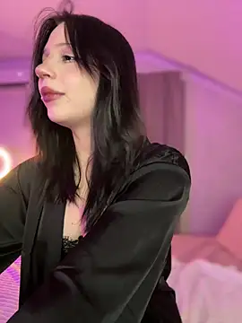 YourLittleDevil online show from January 2026 05:47:01 AM