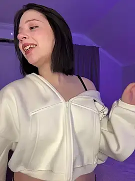 YourLittleDevil online show from May 2026 06:20:01 AM