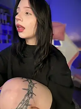 YourLittleDevil online show from April 2026 05:14:02 AM