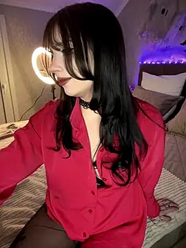 Snapshot of YourLittleDevil chatting on October 2025 02:07:02 PM YourLittleDevil online show from October 2025 02:07:02 PM