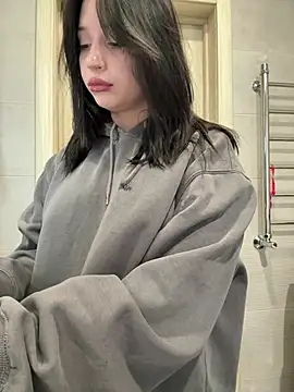 YourLittleDevil online show from March 2026 06:26:01 AM