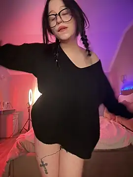 YourLittleDevil online show from March 2026 05:30:02 AM