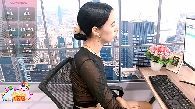 vanesa19  online show from October 2025 01:56:01 PM