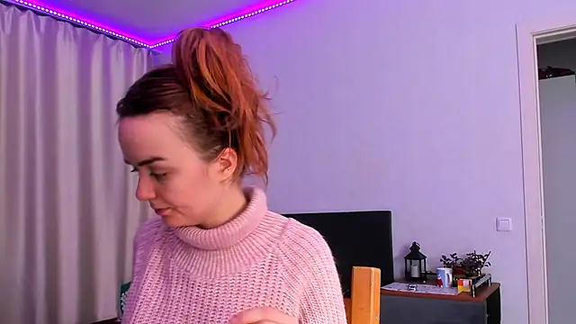 JanetShy online show from December 2025 07:08:01 AM