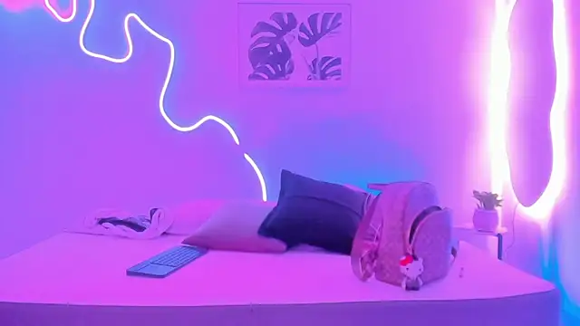 Emilywillis8 online show from November 2025 03:32:02 AM