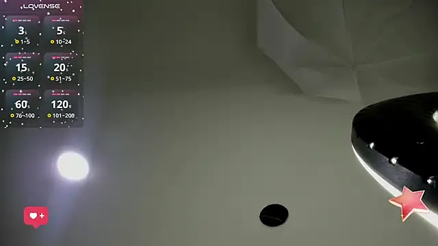 Emilywillis8 online show from September 2025 12:44:02 PM