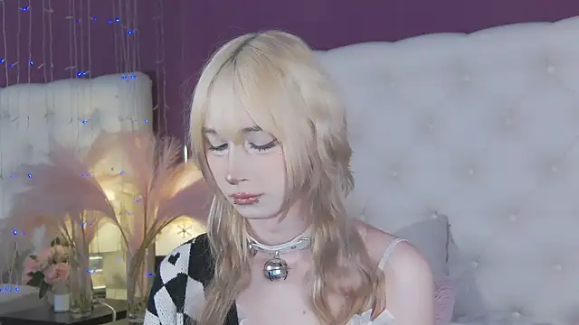 cutetomie online show from February 2026 08:19:01 PM