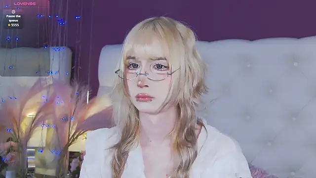 cutetomie online show from March 2026 09:11:02 PM