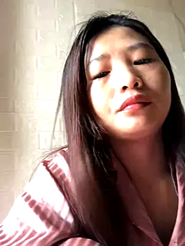 Snapshot of LiLy-0477 chatting on October 2025 08:27:02 AM LiLy-0477 online show from October 2025 08:27:02 AM