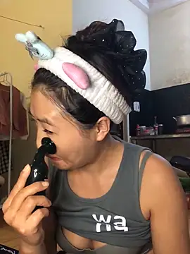 Snapshot of LiLy-0477 chatting on October 2025 04:10:02 PM LiLy-0477 online show from October 2025 04:10:02 PM