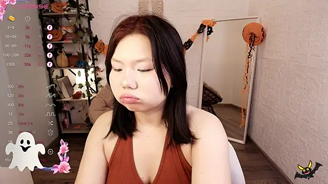 Snapshot of Moana_light chatting on October 2025 02:08:01 AM Moana light online show from October 2025 02:08:01 AM