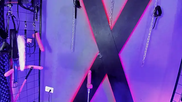 MissKara Ariana bdsm online show from November 2025 11:31:02 AM