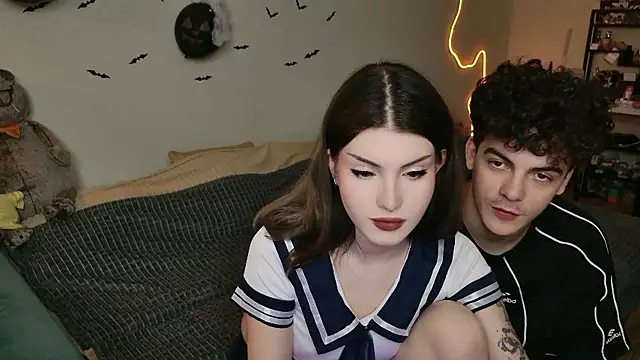 Snapshot of Alice18James chatting on October 2025 07:05:02 PM Alice18James online show from October 2025 07:05:02 PM