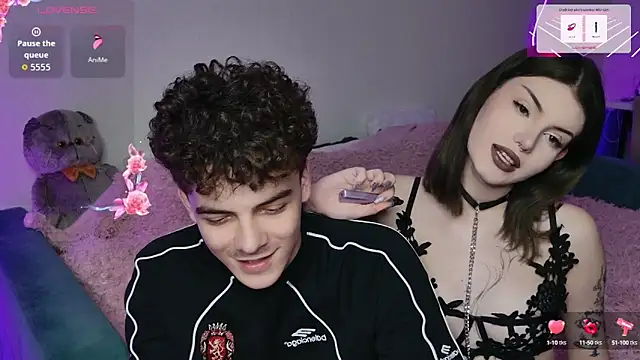 Snapshot of Alice18James chatting on October 2025 03:14:01 PM Alice18James online show from October 2025 03:14:01 PM