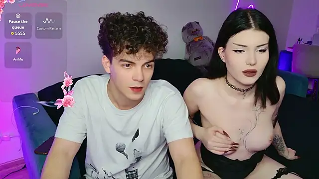 Alice18James online show from November 2025 04:45:02 PM