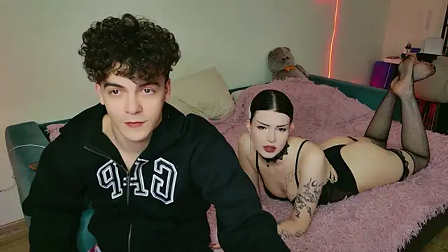 Alice18James online show from November 2025 04:55:02 PM