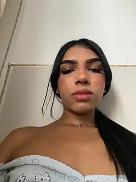 VeronicaSaenzx online show from November 2025 06:23:01 PM