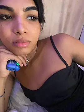 VeronicaSaenzx online show from December 2025 08:28:02 PM