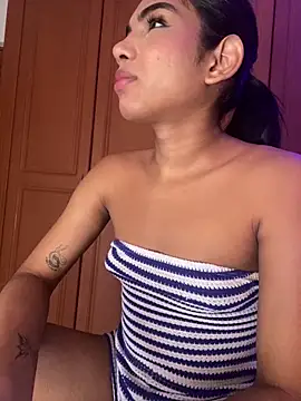 VeronicaSaenzx online show from March 2026 04:33:02 PM