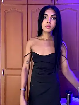 VeronicaSaenzx online show from November 2025 07:03:01 PM