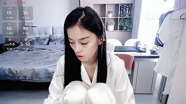 Xiao-zuzongl online show from October 2025 04:16:02 AM