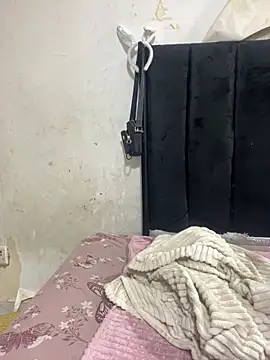 SexyPetitex25 online show from March 2026 11:42:01 PM