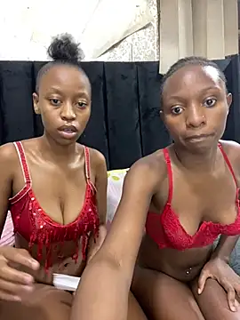 SexyPetitex25 online show from February 2026 08:52:01 PM