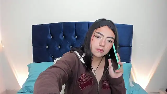 Snapshot of sammy_bunny1 chatting on September 2025 04:35:02 AM sammy bunny1 online show from September 2025 04:35:02 AM