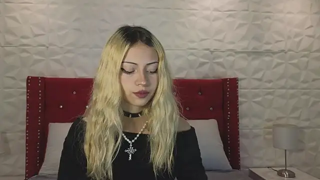 Lucy n pink online show from October 2025 04:08:02 PM