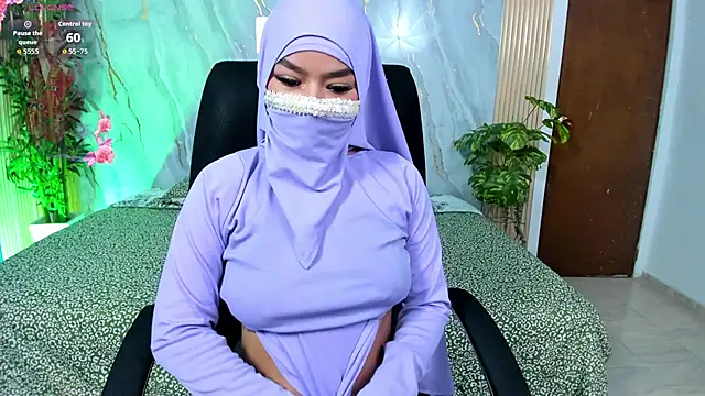 Amal Bakir online show from November 2025 12:49:02 AM