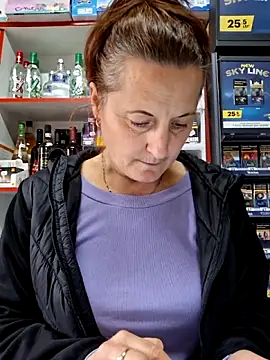 Fluturas2 online show from November 2025 10:51:02 AM