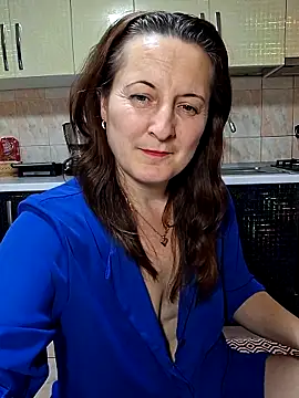 Fluturas2 online show from November 2025 09:19:01 PM