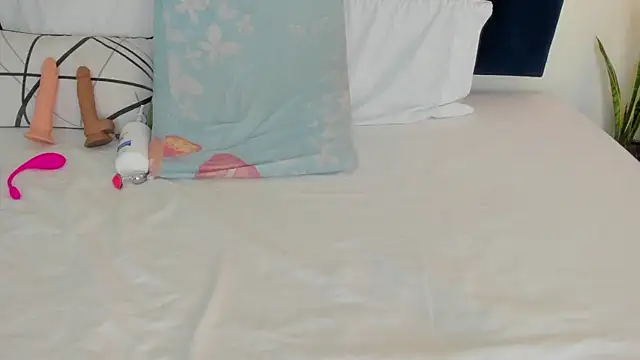 sophieturner mg online show from November 2025 07:29:02 PM