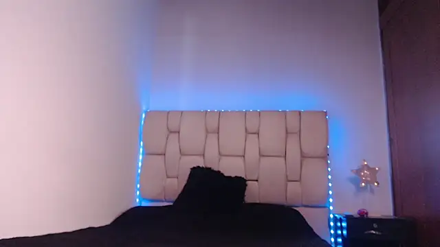 MysticShaira online show from November 2025 11:31:01 PM