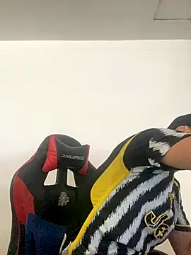 cristopher wallacee online show from October 2025 08:42:01 PM