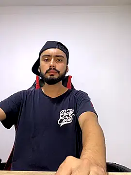 cristopher wallacee online show from October 2025 10:22:02 PM