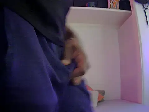 Snapshot of Romario28 chatting on October 2025 08:28:02 PM Romario28 online show from October 2025 08:28:02 PM