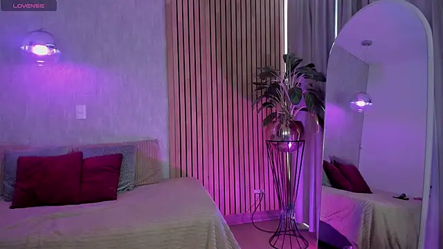 emma       online show from February 2026 08:53:02 PM