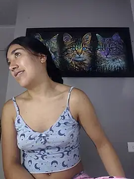 AmberGold- online show from October 2025 08:57:02 AM