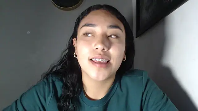 AmberGold- online show from November 2025 11:09:02 PM