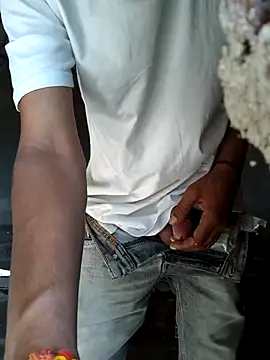 Snapshot of onlymasti00 chatting on October 2025 10:05:02 AM onlymasti00 online show from October 2025 10:05:02 AM