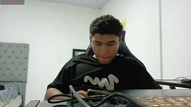 kenji azura1 online show from April 2026 03:29:02 AM